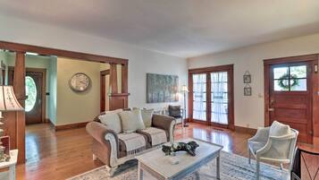 House (2 Bedrooms) | Front of property
