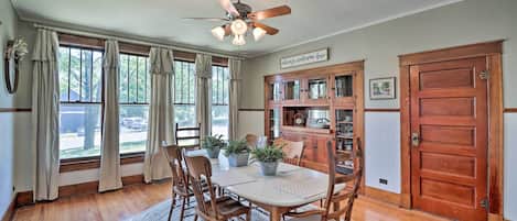 House (2 Bedrooms) | Interior