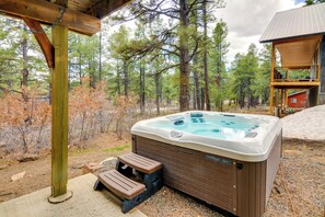 Interior - Rustic Pagosa Springs Cabin w/ Hot Tub + Game Room (Pagosa Springs)