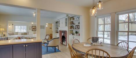 Cottage (2 Bedrooms) | Interior