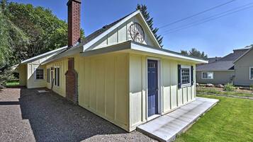 Cottage (2 Bedrooms) | Interior