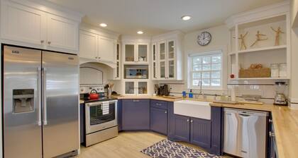 Historic Albion Mountain Cottage on Quiet Street!