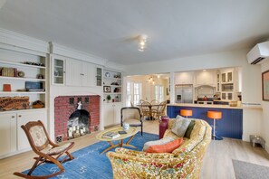 Cottage (2 Bedrooms) | Interior