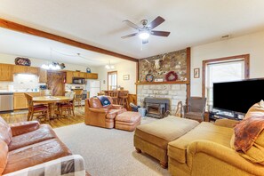 House (3 Bedrooms) | Interior