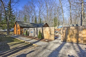 House (2 Bedrooms) | Interior - 'work, Play & Get Away Cabin' Near Higgins Lake! (Roscommon)