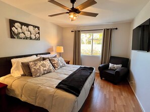 2 camere, una scrivania, ferro/asse da stiro, Wi-Fi gratuito