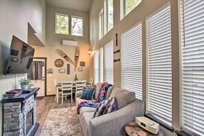 Casa (2 Bedrooms) | Interior