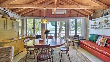 Cottage (3 Bedrooms) | Interior