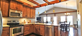 Pet-friendly Smoky Mountain Retreat w/ Game Room!