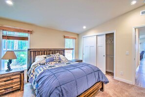 House (2 Bedrooms) | Interior - Awesome Hoodsport Cabin - Nearby Hiking Areas (Hoodsport)