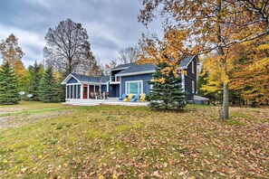 المنشأة من الداخل