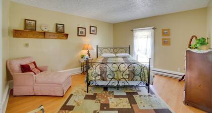 Charming Apartment On The Strip By Lake Erie!
