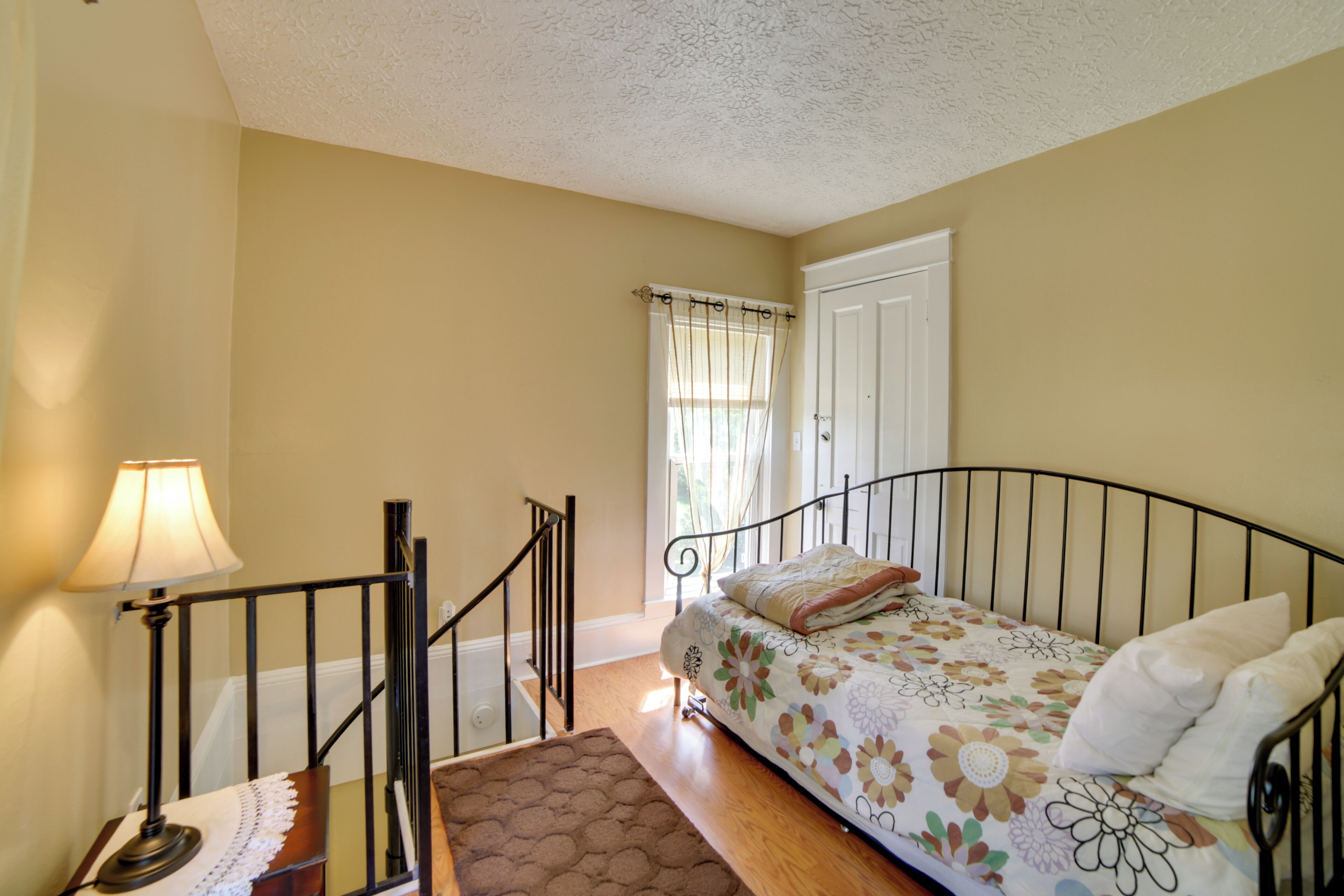 Apartment (2 Bedrooms) | Bahagian dalam