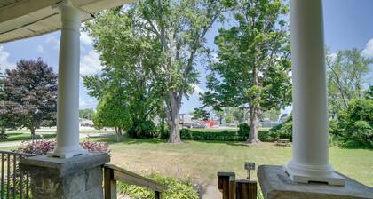 Charming Apartment On The Strip By Lake Erie!