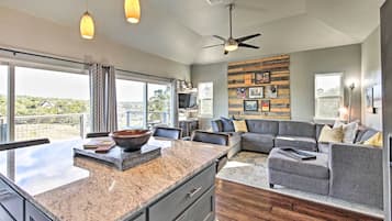 House (1 Bedroom) | Interior