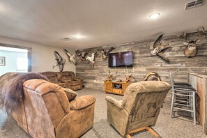 House (Multiple Bedrooms) | Interior