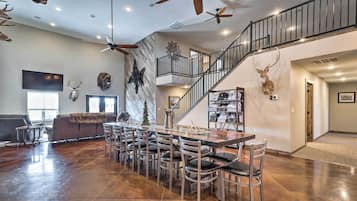 Hus (Multiple Bedrooms) | Interiör