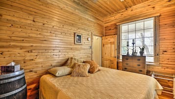 House (3 Bedrooms) | 3 bedrooms, iron/ironing board, bed sheets