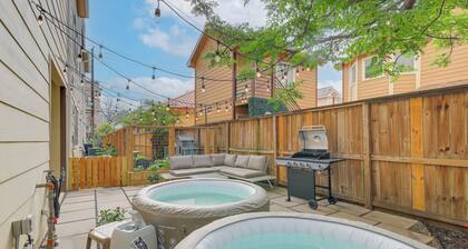 Houston Vacation Rental ~ 1 Mi to Downtown!