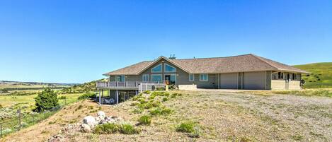 House (3 Bedrooms) | Front of property