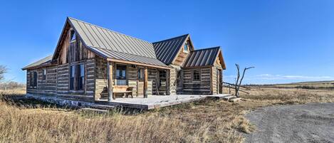 House (3 Bedrooms) | Front of property