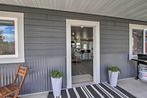 Bright + Modern Augusta Home - Walk to Town!