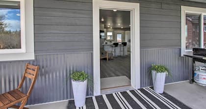 Bright + Modern Augusta Home - Walk to Town!