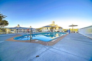 Apartment (2 Bedrooms) | Interior - Branson Condo on Golf Course w/ Pool Access! (Branson)