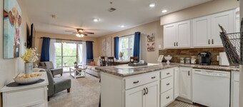 Branson Condo on Golf Course w/ Pool Access!