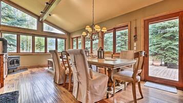 House (4 Bedrooms) | Interior