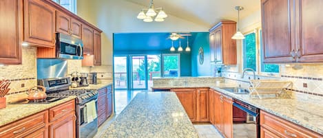House (3 Bedrooms) | Interior