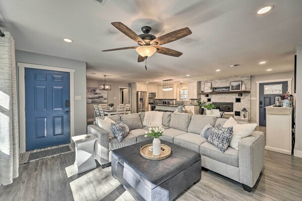 House (3 Bedrooms) | Interior