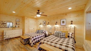 House (5 Bedrooms) | Interior