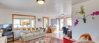Ideally Located Taos Vacation Rental w/ Gas Grill