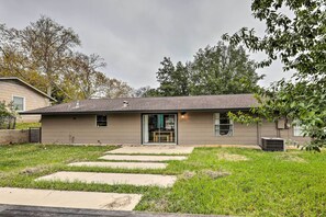 Exterior - Austin Home ~ 2 Mi to Zilker Metro Park (Austin)