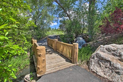 Eden Townhome w/ Mtn View + Shuttle to Powder Mtn!