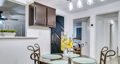 Central El Paso Home w/ Fire Pit!