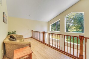 House (6 Bedrooms) | Interior