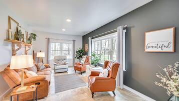 House (1 Bedroom) | Interior