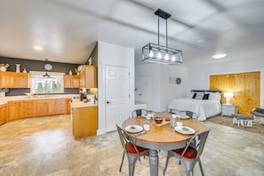 House (1 Bedroom) | Interior