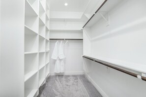 Interior - Glam Paradaise 5BRs Home in Downtown Dallas (Dallas)