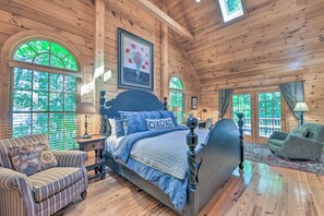 House (5 Bedrooms) | Interior - Luxury Cabin w/ Deck < 5 Miles to Sapphire Valley! (Sapphire)