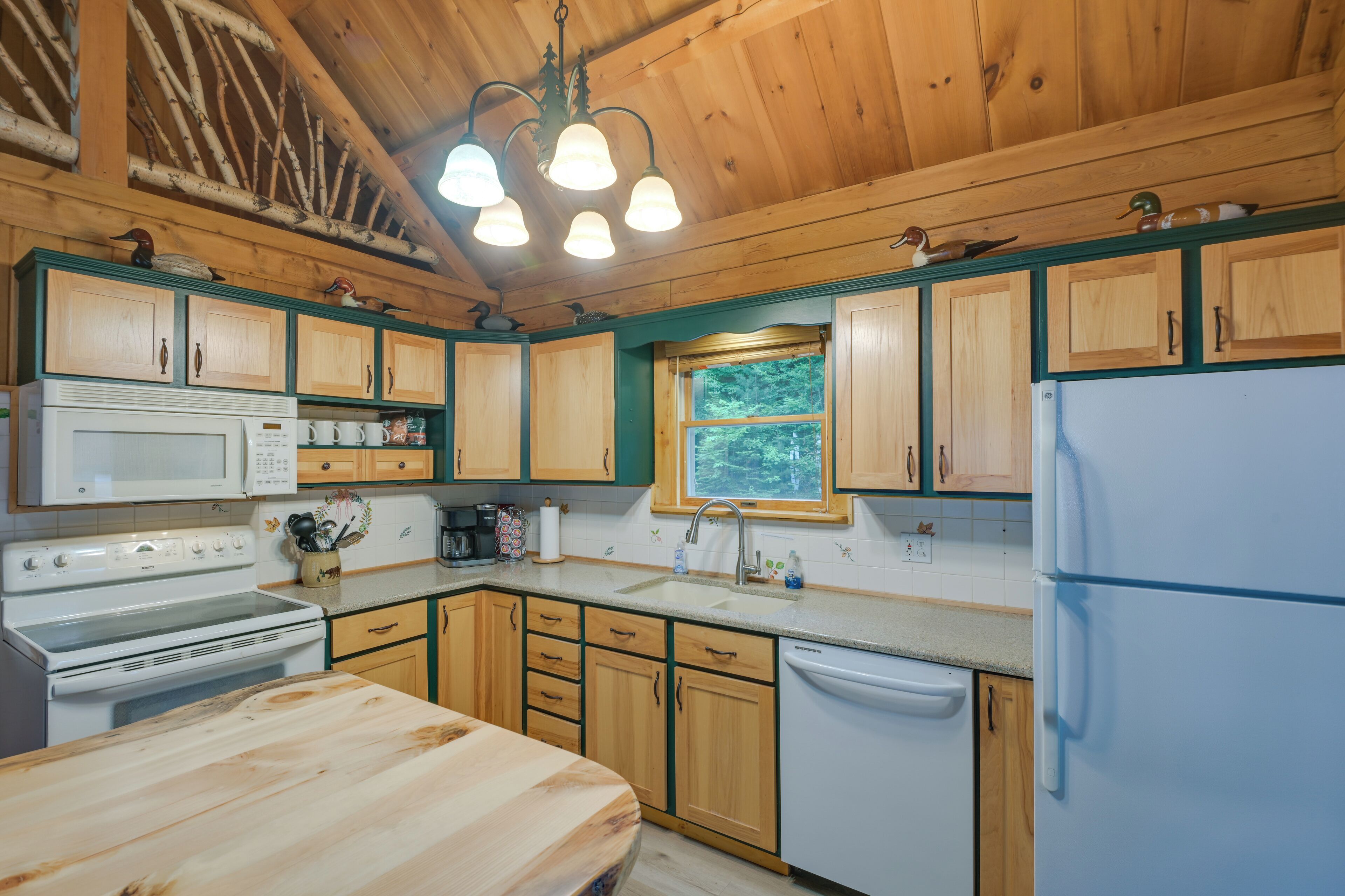 House (3 Bedrooms) | Private kitchen | Microwave, oven, stovetop, dishwasher