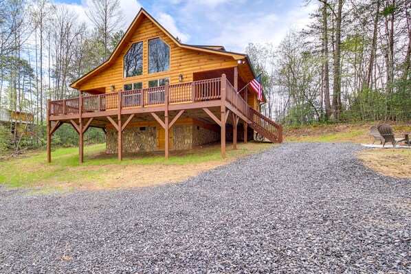 Exterior - Family-friendly Murphy Cabin w/ Fire Pit! (Murphy)