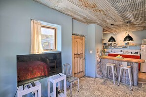 Interior - Unique Santa Cruz Studio ~ 25 Mi to Santa Fe (Santa Cruz)