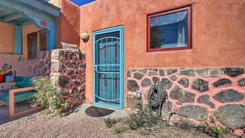 Apartment (0 Bedroom) | Interior