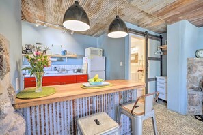 Apartment (0 Bedroom) | Interior