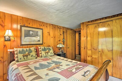 Trout Lake Ranch Cottage: 10 Acres w/ Beach Access
