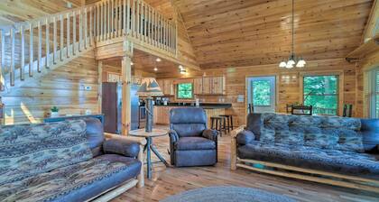Hiwassee Hideaway' Cabin w/ Mountain Views!