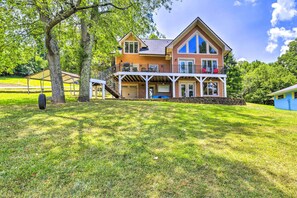 Exterior - Waterfront Piney Flats Home w/ Private Dock! (Piney Flats)